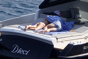 Danielle Knudson nude