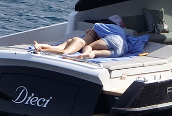 Danielle Knudson nude