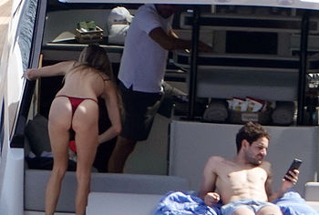 Danielle Knudson nude