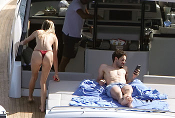 Danielle Knudson nude