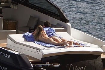 Danielle Knudson nude