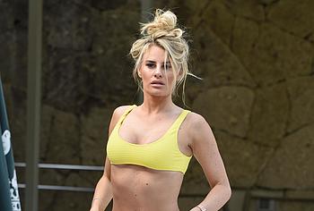Danielle Armstrong nude