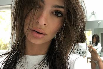 Emily Ratajkowski nude