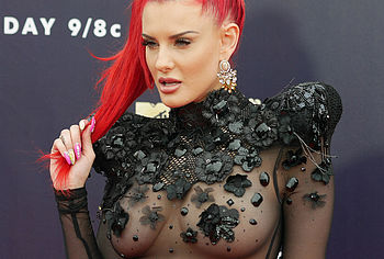 Justina Valentine nude