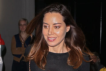 Aubrey Plaza nude
