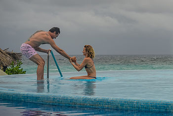 Shantel VanSanten nude