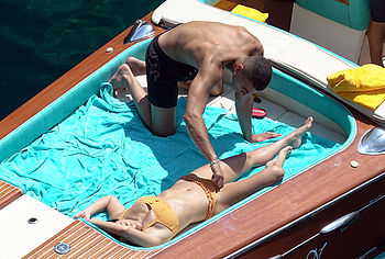 Kourtney Kardashian nude