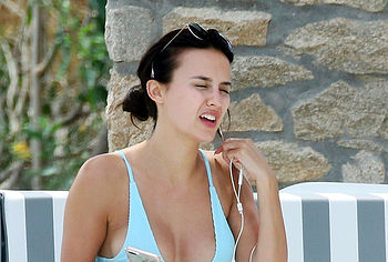 Lucy Watson & Tiffany Watson nude