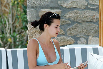 Lucy Watson & Tiffany Watson nude