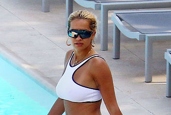 Rita Ora nude