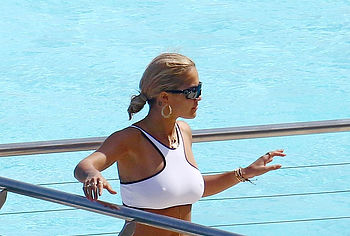 Rita Ora nude