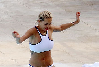 Rita Ora nude