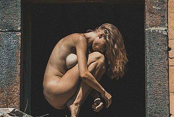 Natasha Legeyda nude