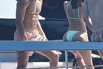 Kourtney Kardashian nude