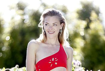 Jaime King nude