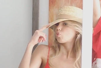 Charlotte McKinney nude