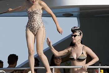 Katy Perry nude