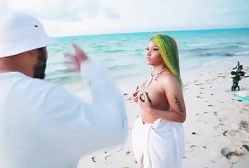 Nicki Minaj nude