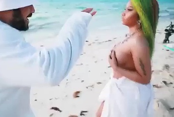 Nicki Minaj nude
