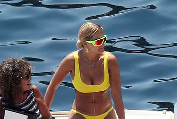 Rita Ora nude