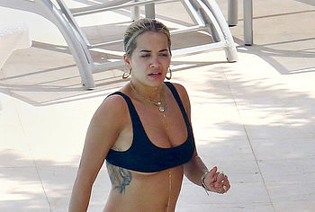 Rita Ora nude