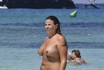 Fiona Falkiner nude