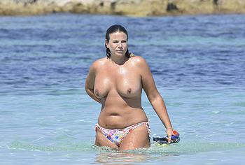 Fiona Falkiner nude