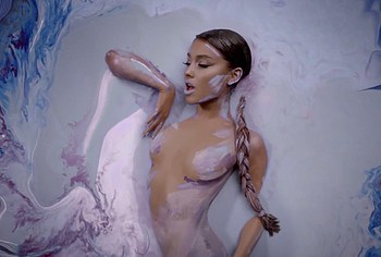 Ariana Grande nude