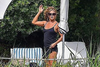 Jennifer Aniston nude