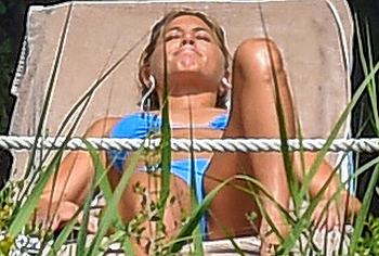 Jennifer Aniston nude