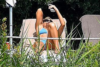 Jennifer Aniston nude