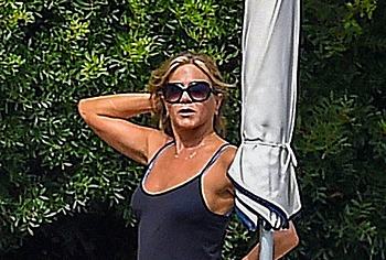 Jennifer Aniston nude