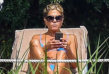 Jennifer Aniston nude