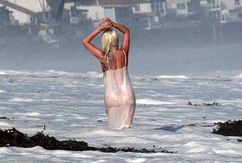 Lady Gaga nude