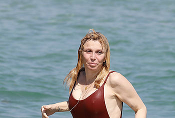 Courtney Love nude