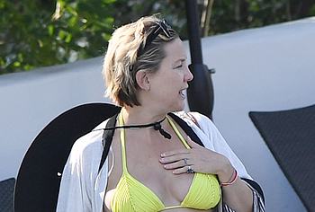 Kate Hudson nude