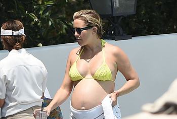 Kate Hudson nude