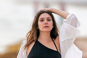 Elizabeth Olsen nude