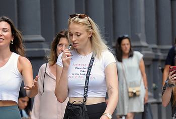 Sophie Turner nude