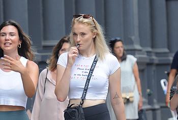 Sophie Turner nude