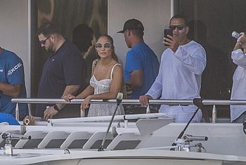 Jennifer Lopez nude