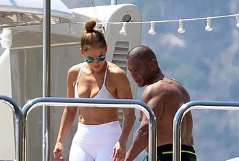 Jennifer Lopez nude