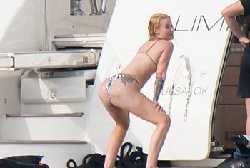 Iggy Azalea nude