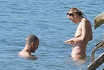 Marion Cotillard nude
