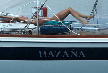 Shailene Woodley Nude