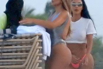 Kim Kardashian nude