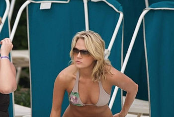 Carrie Underwood nude