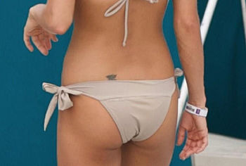 Carrie Underwood nude