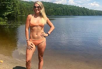 Carrie Underwood nude
