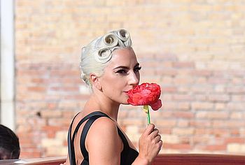 Lady Gaga nude